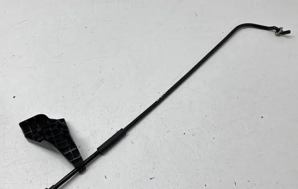 Toyota Highlander XU50 Engine bonnet/hood prop rod/strut 