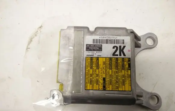 Toyota RAV 4 (XA30) Airbag control unit/module 1523008973