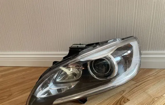 Volvo V60 Headlight/headlamp 31420253 89907127 89908937