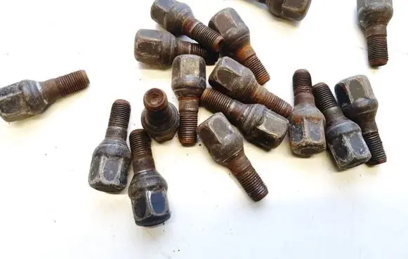 Citroen Xsara Nuts/bolts 
