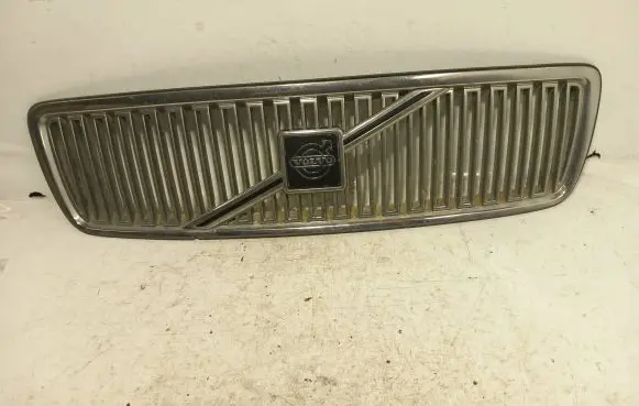Volvo V70 Front bumper upper radiator grill 9127580