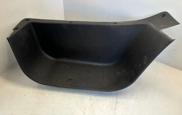 Iveco Daily 6th gen Front sill trim cover 5801869288