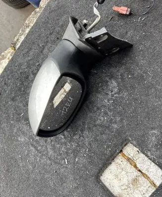 Peugeot 1007 Front door electric wing mirror 0103024 012026 011030