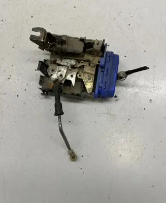 Audi A3 S3 8L Rear door lock 8D0839015A