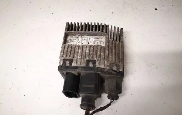 Volkswagen Transporter - Caravelle T5 Coolant fan relay 3b0919506 89899000
