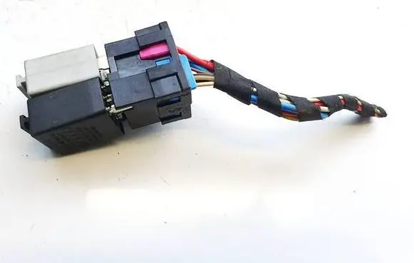 Skoda Fabia Mk2 (5J) Other relay 1k0951253 8z0951253