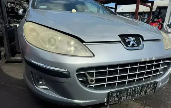 Peugeot 407 Front bumper