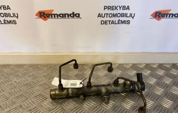 Volkswagen Touareg I Fuel main line pipe 059130090J F00R001823