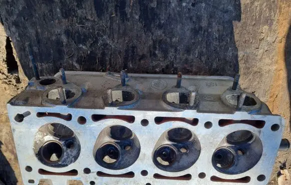 BMW 3 E36 Engine head 