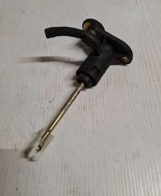 Audi A6 S6 C5 4B Clutch master cylinder 8E1721401AF
