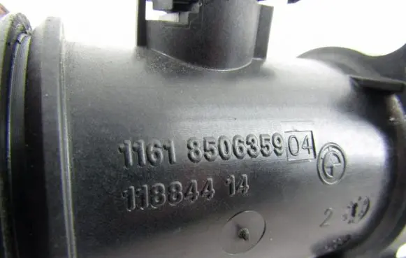 BMW X3 F25 Mass air flow meter 11618506359