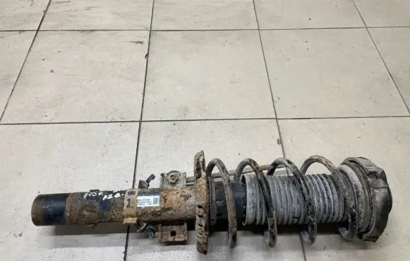 Skoda Fabia Mk1 (6Y) Front shock absorber with coil spring 6Q0413031BH