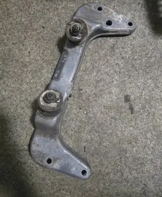 BMW 3 E36 Gear shift cable bracket 1141833
