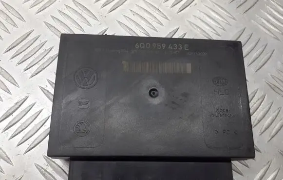 Skoda Fabia Mk1 (6Y) Voice control module 6Q0959433E