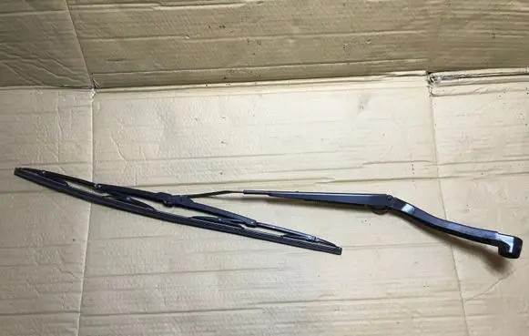Opel Insignia A Front wiper blade arm 13227398