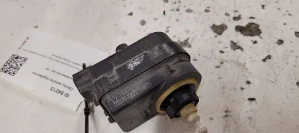 Nissan Almera N16 Headlight level adjustment motor 