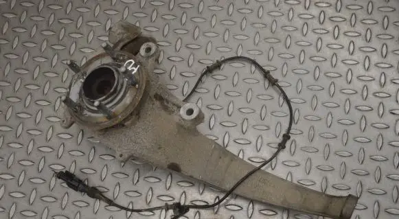 Jaguar XJ X351 Front wheel hub