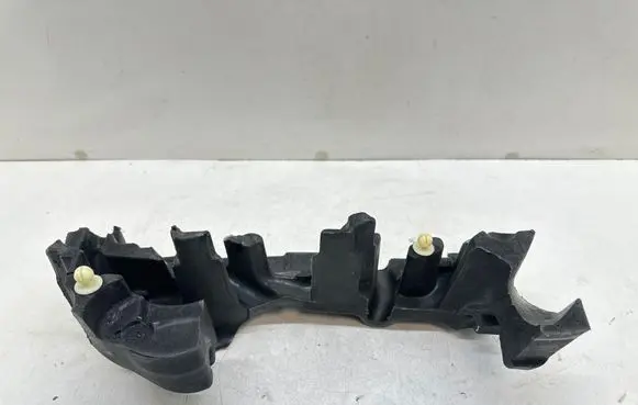 Ford Focus Other engine part L1BQ9U550AA