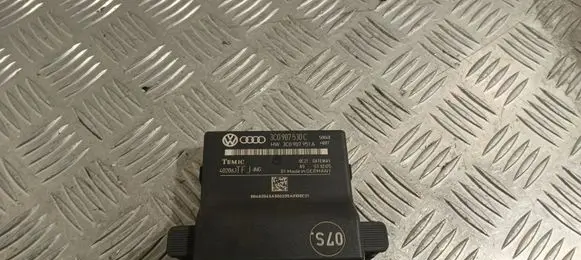 Volkswagen PASSAT B6 Gateway control module 3C0907530C 3C0907951A