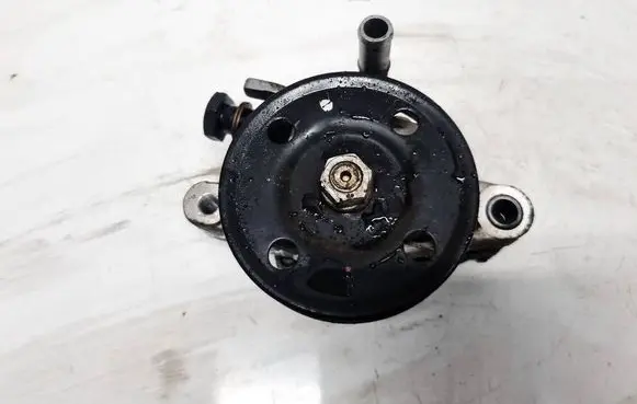 Hyundai Tiburon Power steering pump 