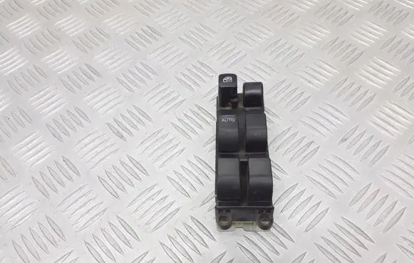 Nissan Primera Electric window control switch