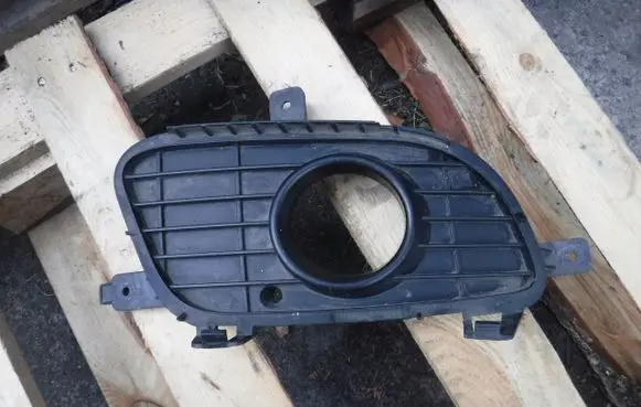 Mercedes-Benz A W169 Front fog light trim/grill A1698850622