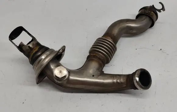 BMW 7 F01 F02 F03 F04 EGR valve line/pipe/hose 11617807481 7807481