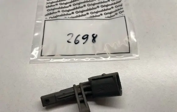 Volkswagen Golf VII ABS rear brake sensor WHT003856B 1K0927808A