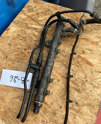 Audi A4 S4 B6 8E 8H Fuel main line pipe 045214086 03053714