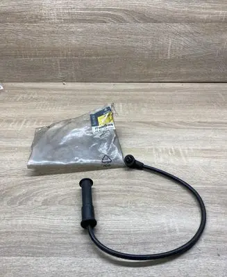 Renault Clio II Spark plug 7700273826