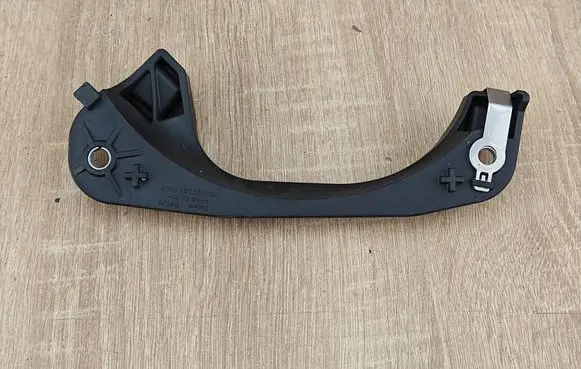 BMW 4 G22 G23 G24 G26 Fuel tank mounting bracket 9846223