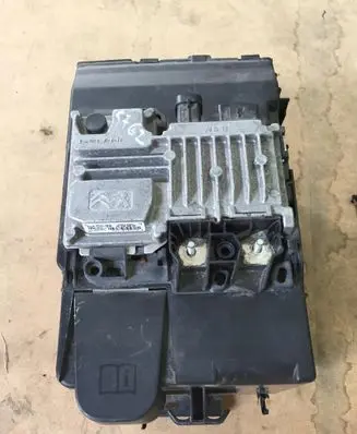 Citroen C4 Cactus Engine start stop button switch