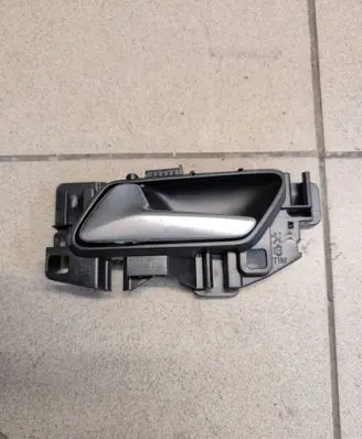 Opel Grandland X Front door interior handle 311339 311309 25527w01