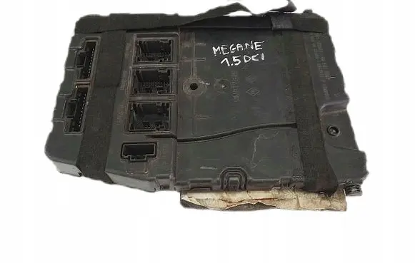 Renault Megane II Comfort/convenience module 8200306434