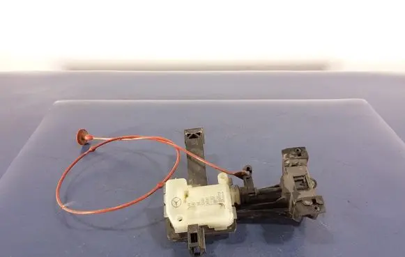 Mercedes-Benz R W251 Holder (bracket) A2518200197