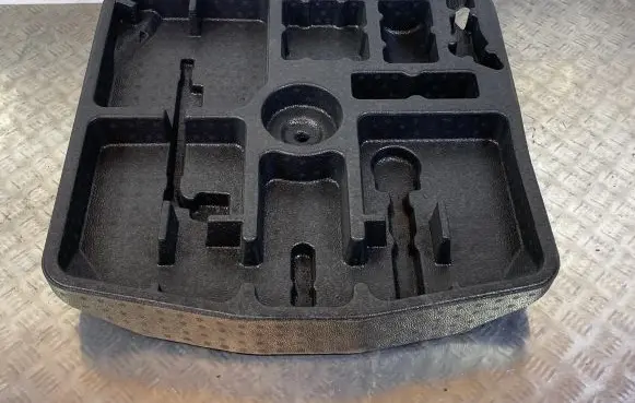 Nissan Qashqai J12 Spare wheel section trim 