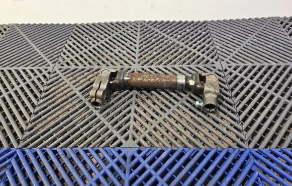 Toyota Auris E180 Steering column universal joint