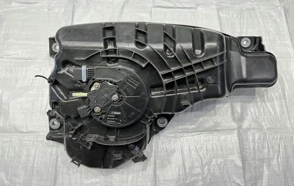 Land Rover Evoque I AdBlue liquid reservoir LPLA5J229AA