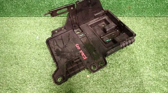 Battery box tray