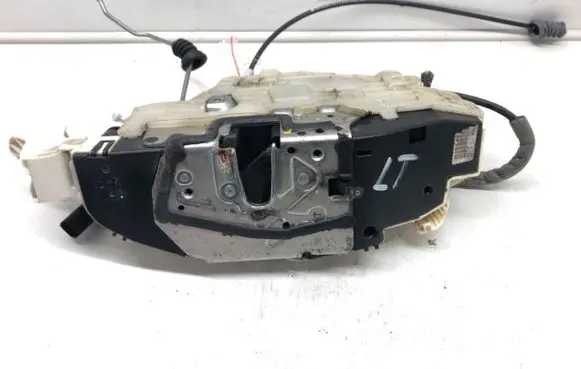 Mercedes-Benz S W221 Rear door lock A2217300735