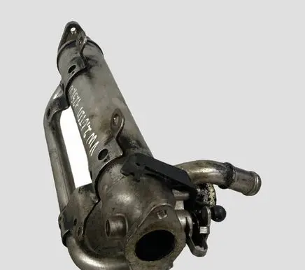 Volkswagen PASSAT B6 EGR valve cooler 03G131512AE