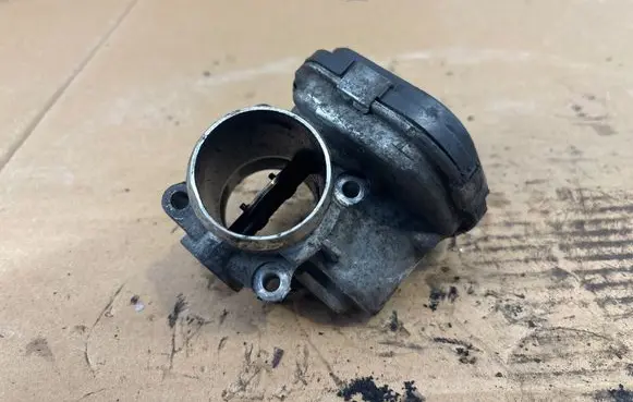 Citroen C4 II Picasso Throttle valve 9673534480 28275019