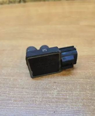Volvo XC70 Exhaust gas pressure sensor 6G9N5L200AB 30785486AA 073100132201