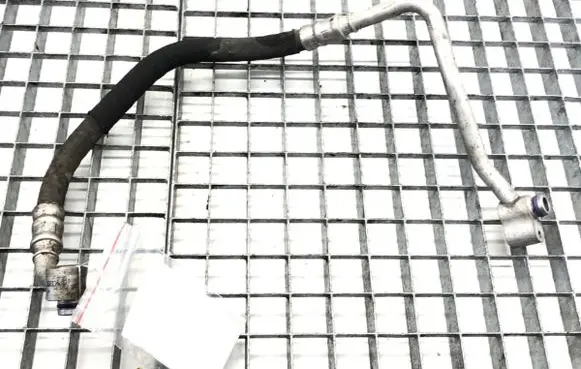 Audi Q5 SQ5 Air conditioning (A/C) pipe/hose 8R0260701H