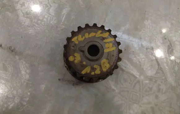 Renault Twingo II Crankshaft pulley