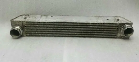 BMW 5 E60 E61 Intercooler radiator 7795823