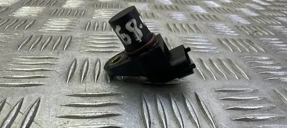 Mercedes-Benz E W212 Camshaft position sensor A0051531328