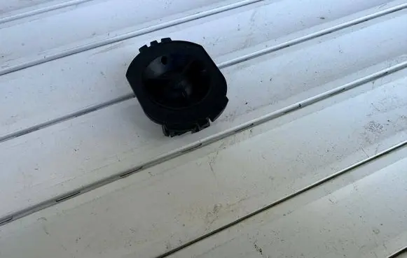 Nissan Qashqai Front door high frequency speaker 281489095R