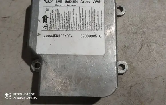 Volkswagen PASSAT B5.5 Airbag control unit/module 1C0909605B