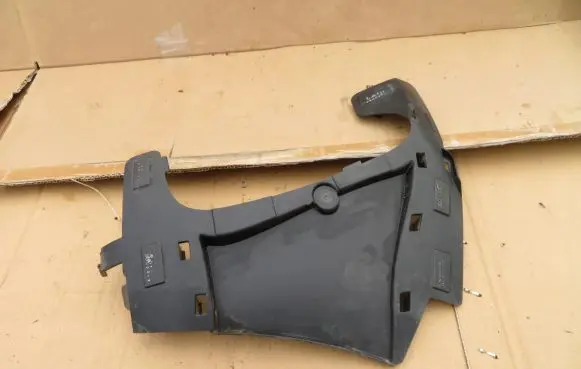 Renault Zoe Front bumper mounting bracket 620439075R